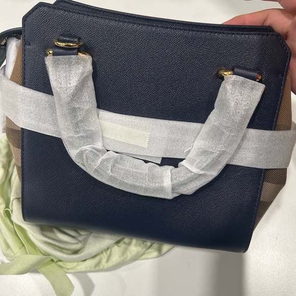 Burberry Black and Tan Crossbody Bag - Picture 4 of 6